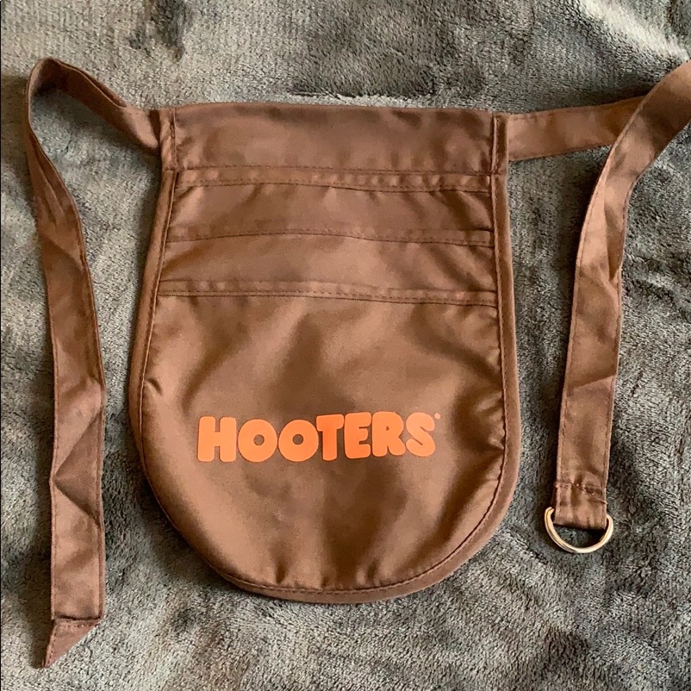 Brown hooters pouch